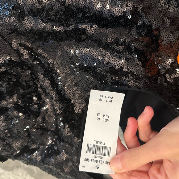 NWT Abercrombie and Fitch black sequined top and with sexy closure detail - Picture 4 of 5